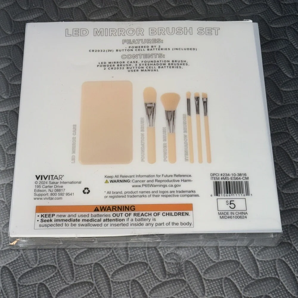 Vivitar LED Mirror Makeup Brush Set with 5 Brushes & Case - Ivory -‎ NEW